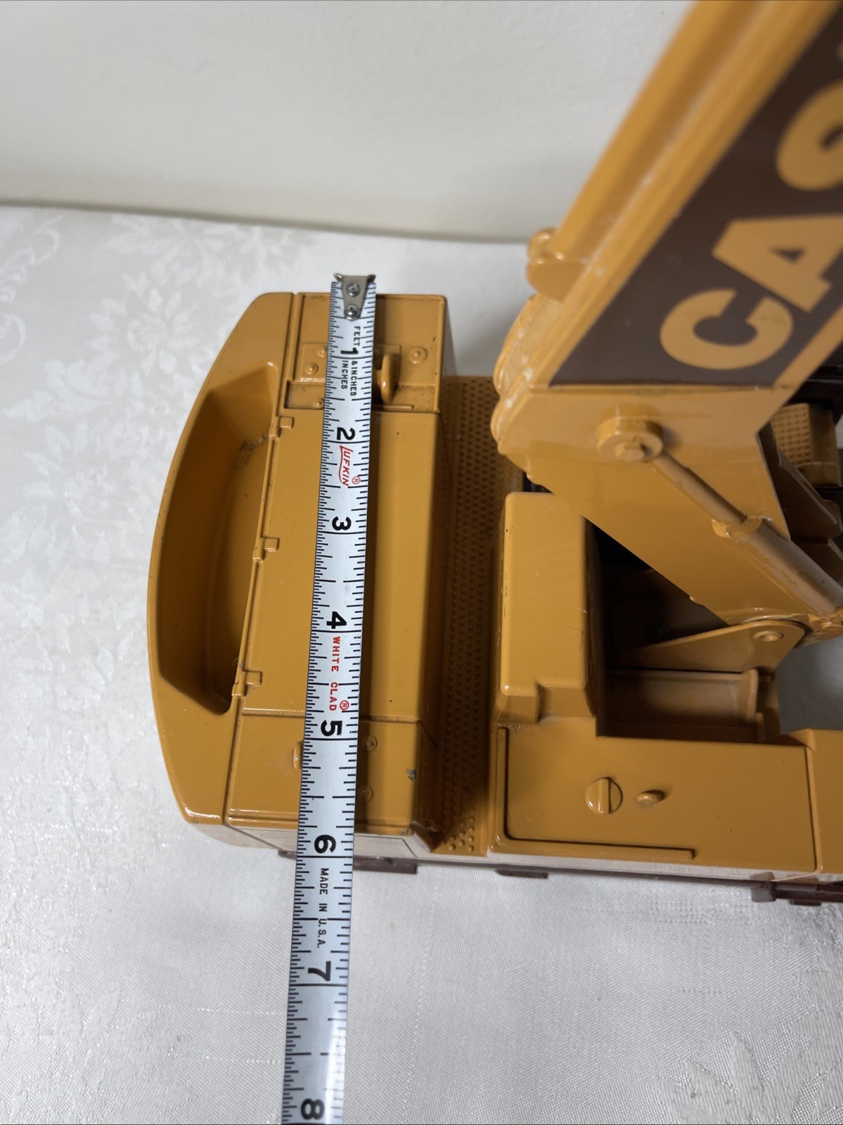 1/16 ERTL CASE Model 688 Excavator Construction Toy With Tracks RARE