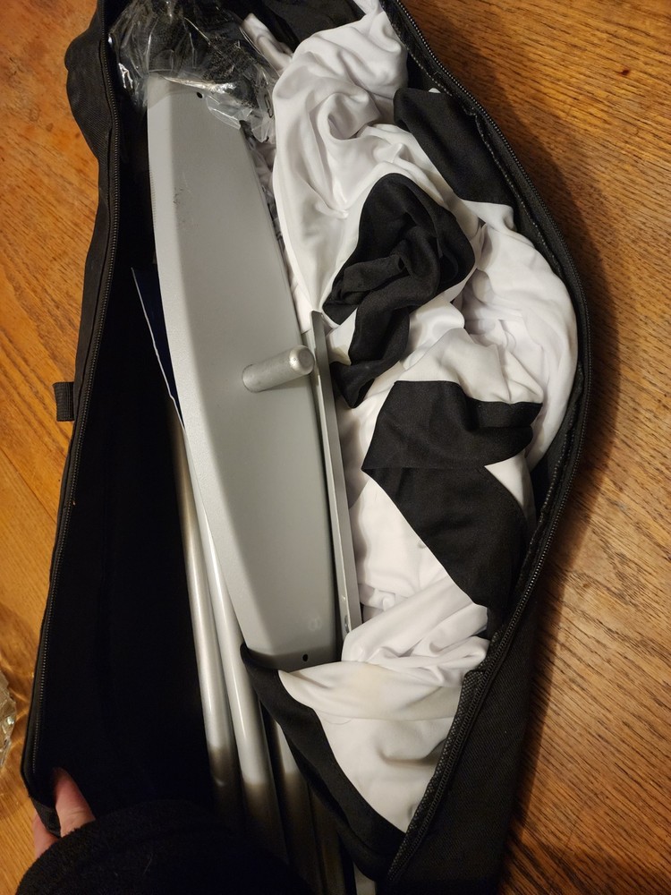 Vankyo Portable Projector HDMI USB with Remote, Cables, Screen & Carrying Case