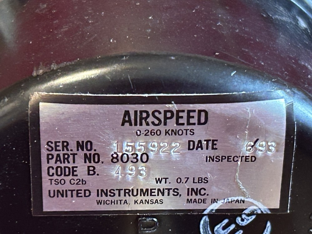 UNITED INSTRUMENTS LIGHTED AIRSPEED INDICATOR P/N 8030 BEECHCRAFT LOGO