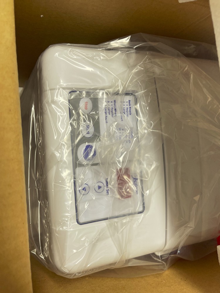 Oster 5814 Deluxe Bread and Dough Maker, NIB