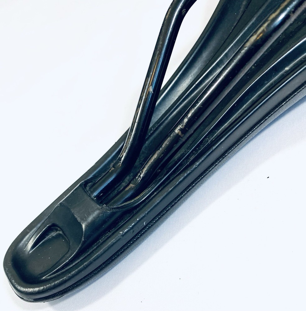 Giant Contact Forward Saddle Black- Used