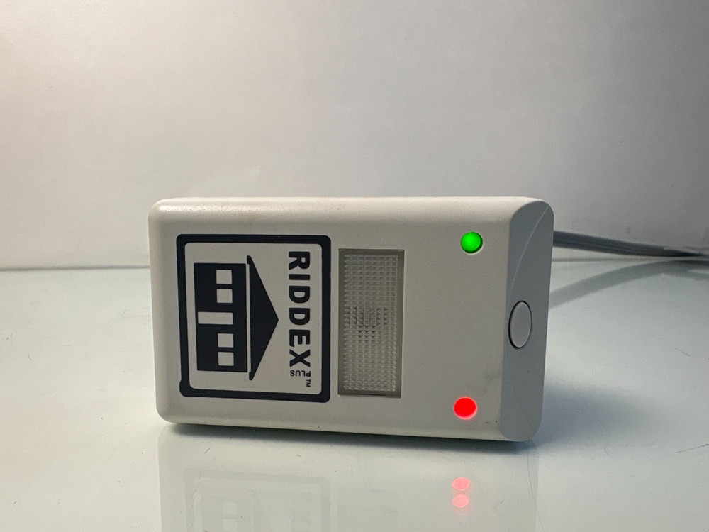Riddex Plus Electronic Pest Repeller – Plug‑In Ultrasonic Device – Tested & Work