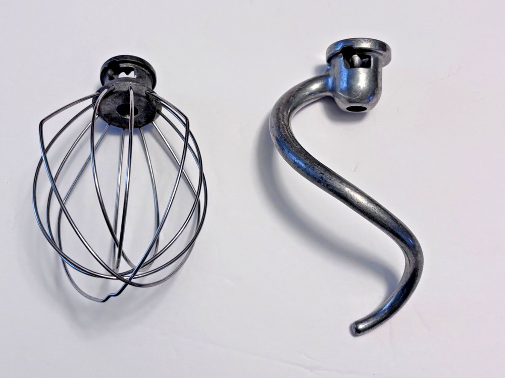 Kitchenaid attachments wisk and dough hook
