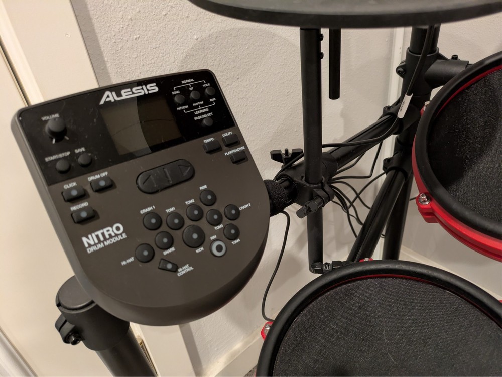 Alesis Nitro Mesh Electronic Drum Kit Red, pre owned