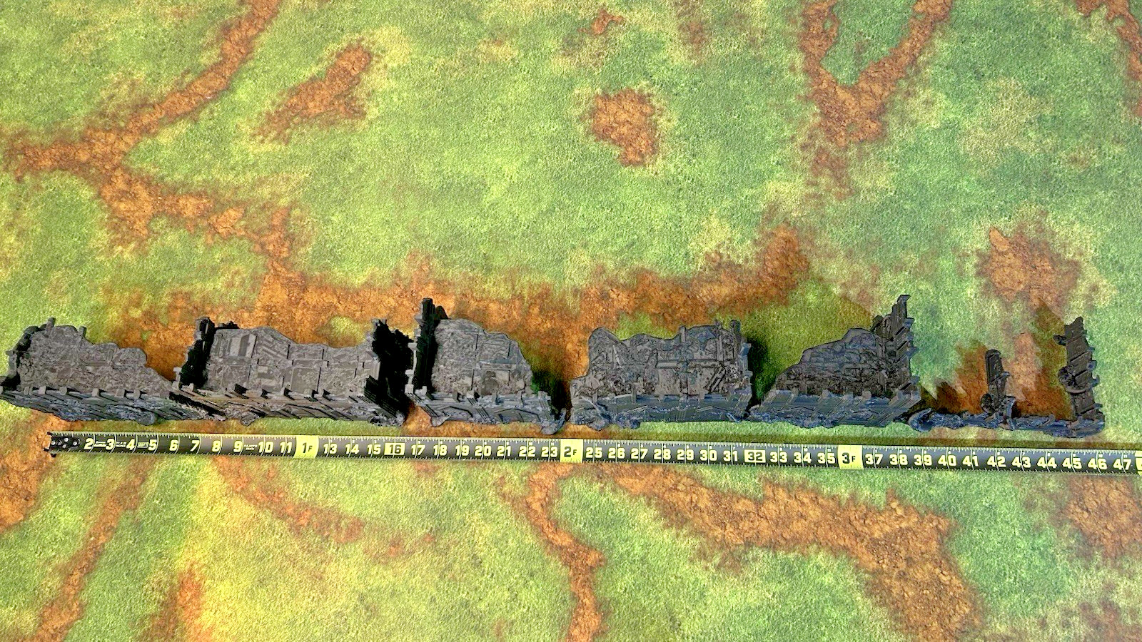 Tabletop Terrain - Infected Ruins - Perfect for Warhammer 40K/Fantasy: 12 pcs