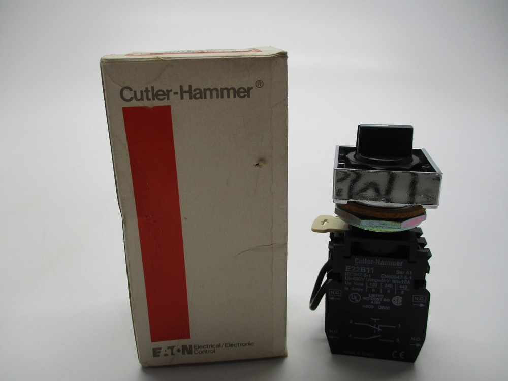 CUTLER HAMMER E30XG1RR SELECTOR SWITCH NSMP
