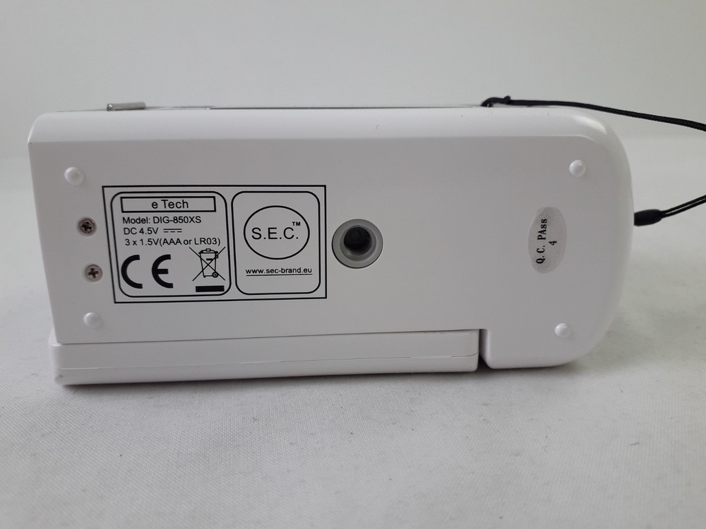 e Tech DIG-850XS Video Camera White - UNTESTED F2