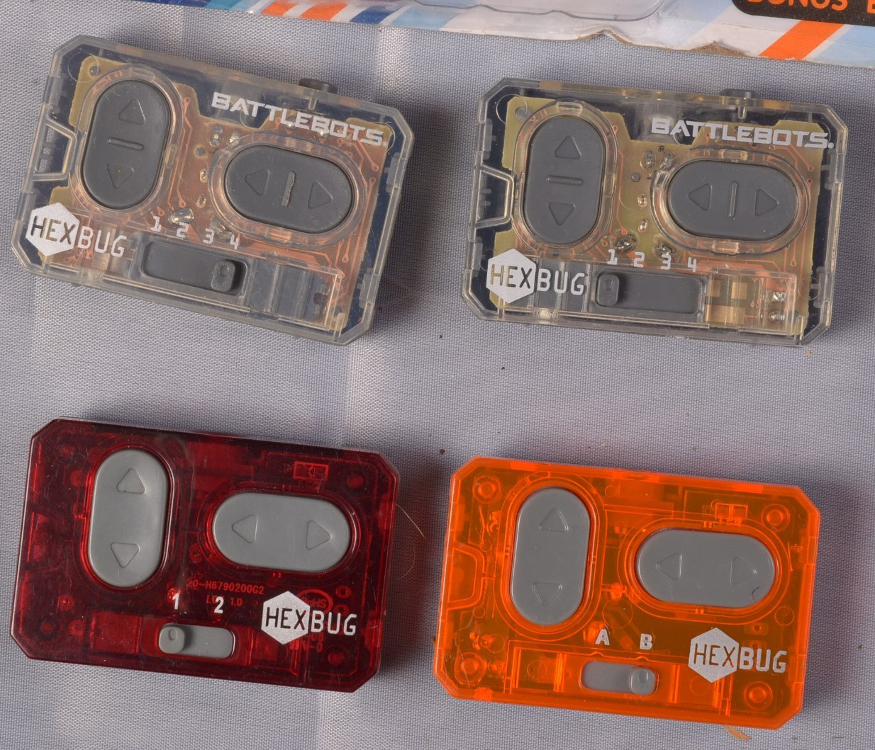 Hexbug Nano Nitro 5-Pack 1 Glow In Dark New + 13 Bugs 4 Remote 8 Platform