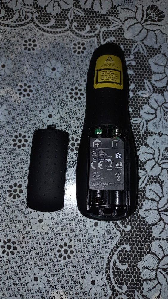 Logitech R400 Laser Presentation Remote - Black