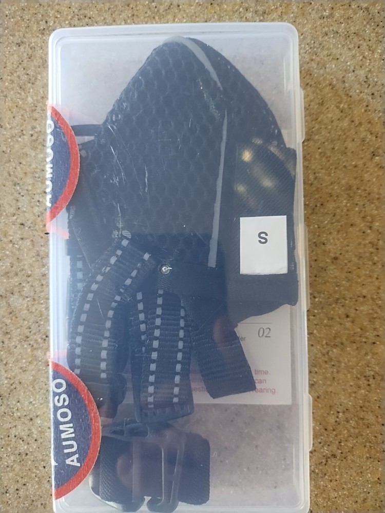 AUMOSO Dog Muzzle with Instructions - Size Small