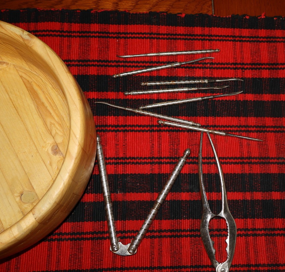 Wooden Nut Cracker Bowl Dish Nutcracker, 9 Tools