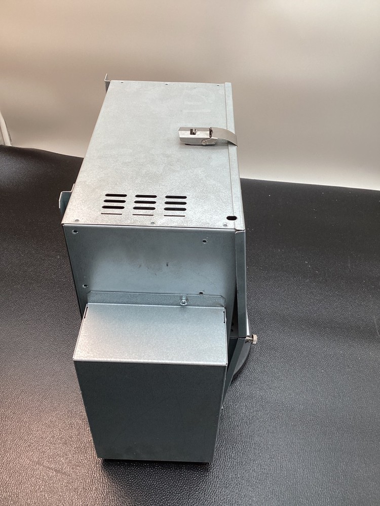 KUKA KPC ED05 133594 ROBOT CONTROLLER 24VDC USED