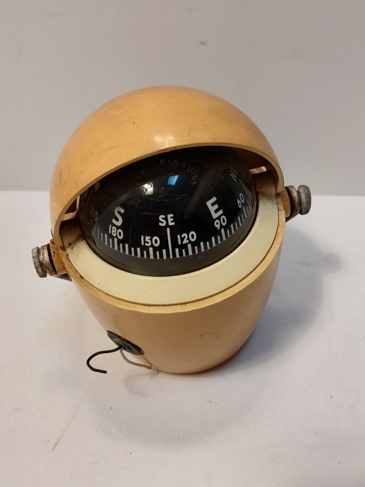 Vintage AIRGUIDE Mountable Compass Chicago