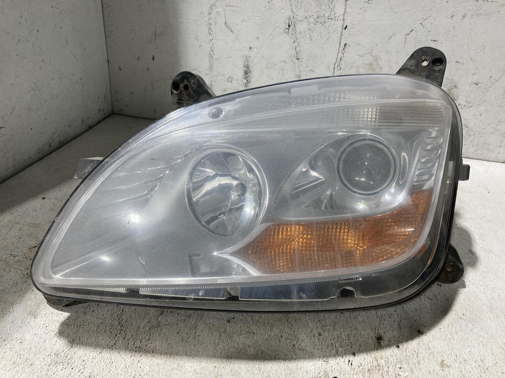 2012-2021 Peterbilt 579 Left/Driver Headlamp - Used