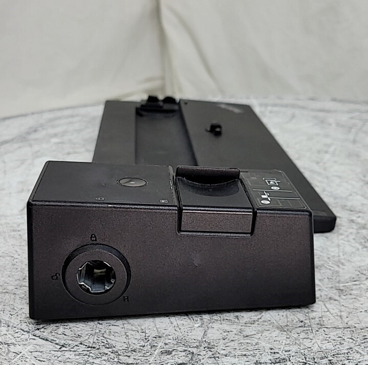 Lenovo 40AH Thinkpad Ultra Docking Station SEE NOTES