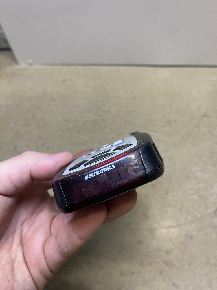 Beltronics Vector 940 Radar Detector- with cord