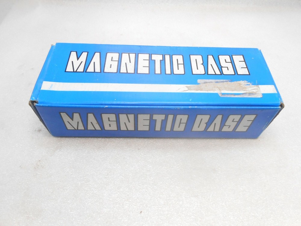 Magnetic base indicator holder