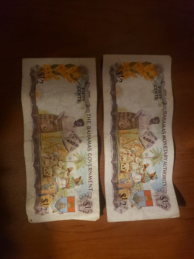 1968 BAHAMAS MONETARY AUTHORITY $1/2 dollar Note ×2