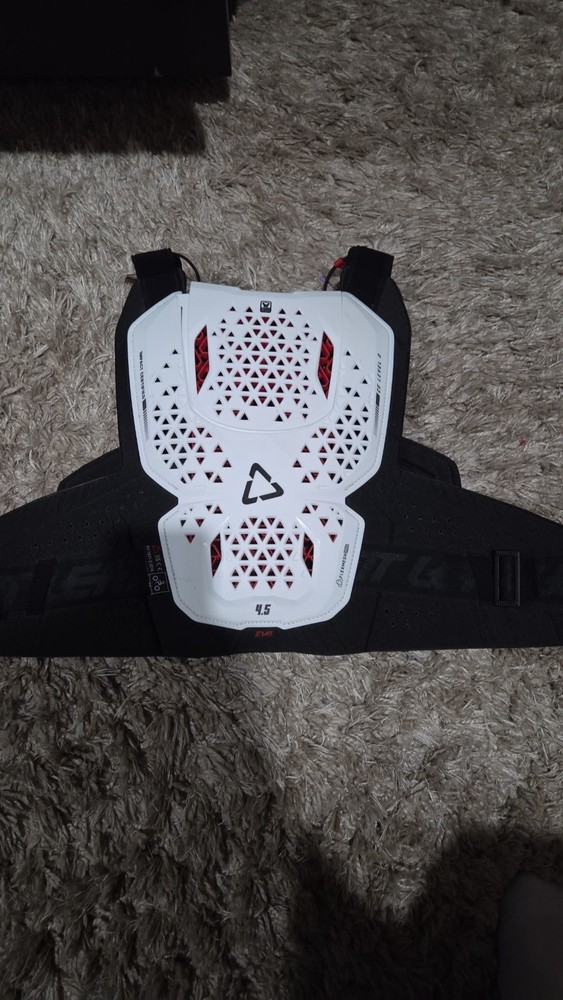 Leatt 4.5 EVO Chest Protector SM-MD