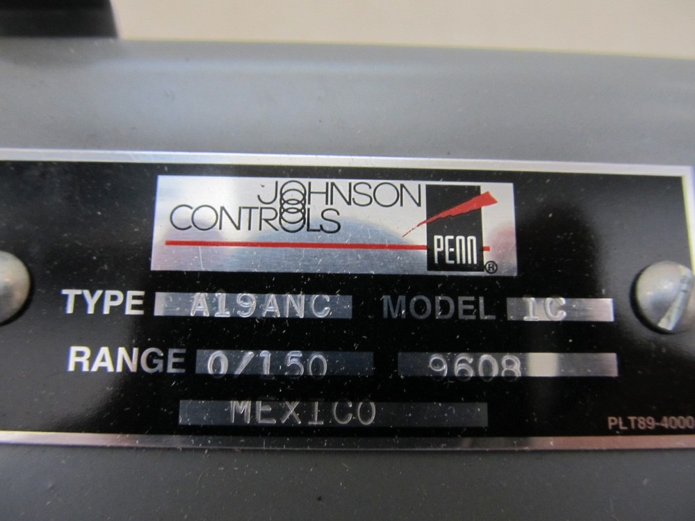 Johnson Controls A19ANC-1C Remote Bulb Temp Control w/ Rainproof Enclosure