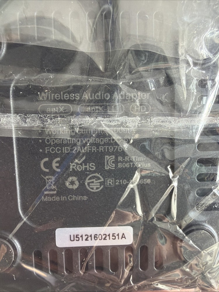 1Mii B06TX+ Bluetooth 5.2 Transmitter for TV/PC/Projector - Black