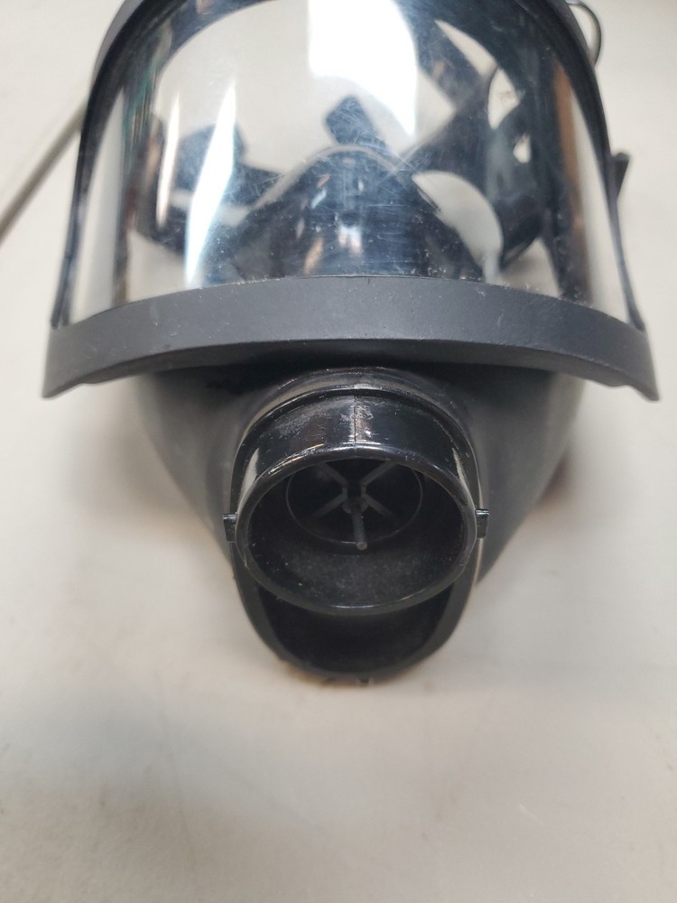 GRINDING RENOVATION RESUABLE RESPIRATOR - Used