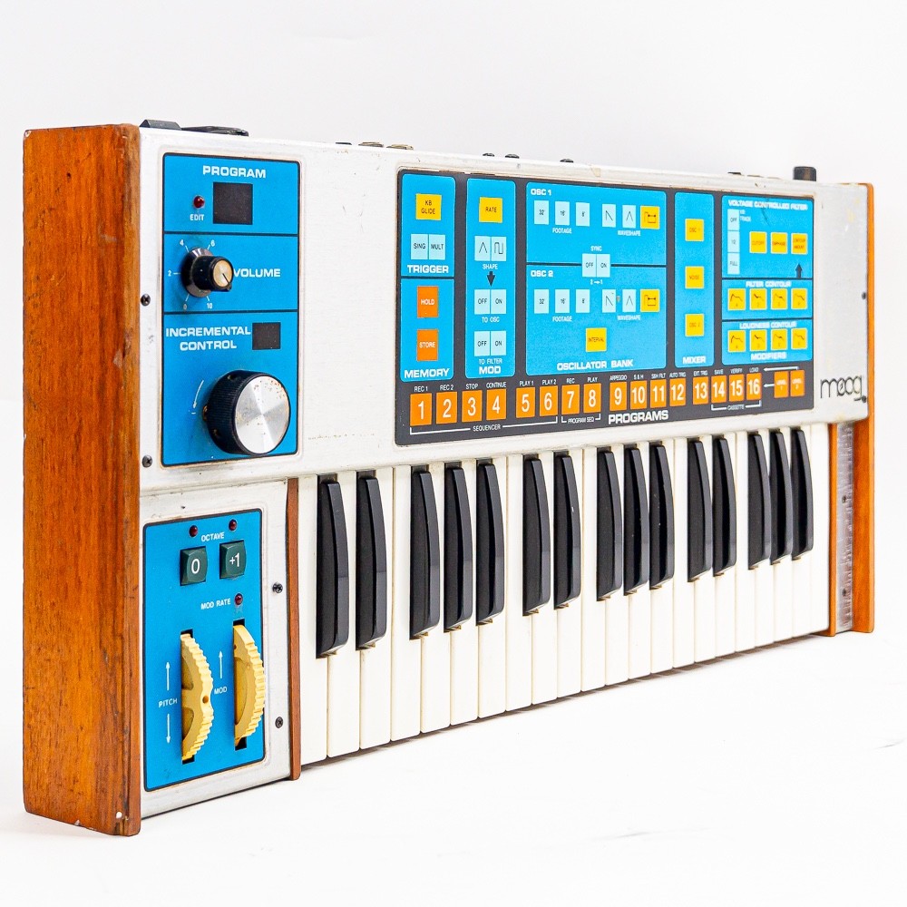 Moog Source Analog Synthesizer – Vintage 37-Key Mono Synth with Patch Memory