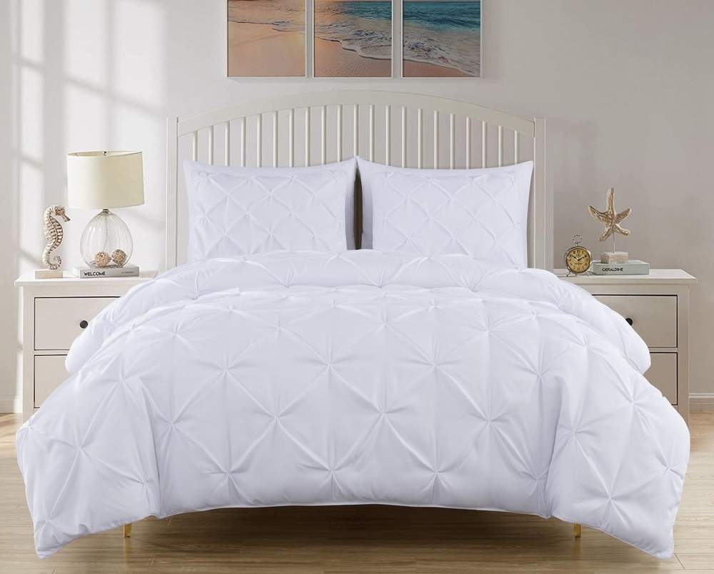 Chezmoi Collection Berlin White Pinch Pleat Twin Comforter Set, 2-Piece (Comf...