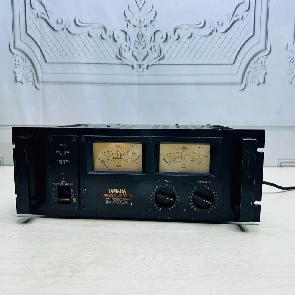 Yamaha PC2002M Professional Series Power Amplifier USED