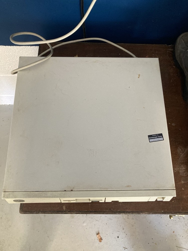 Vintage IBM PS/2 55 SX Computer Powers On