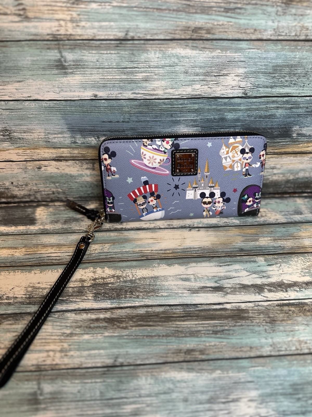 Disney Parks Dooney & Bourke Hipster Mickey & Minnie Attraction Wallet 🔥EUC