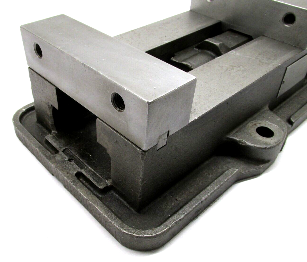 KURT ANGLOCK 6" MILLING MACHINE VISE - #D60