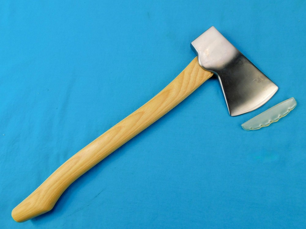 US Marbles Belt Axe #9 w/ Box NEW