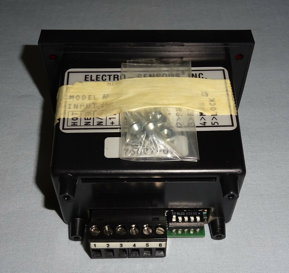 Electro Sensors AP-1000 Digital Tachometer AP1000 Panel Mount Meter NEW