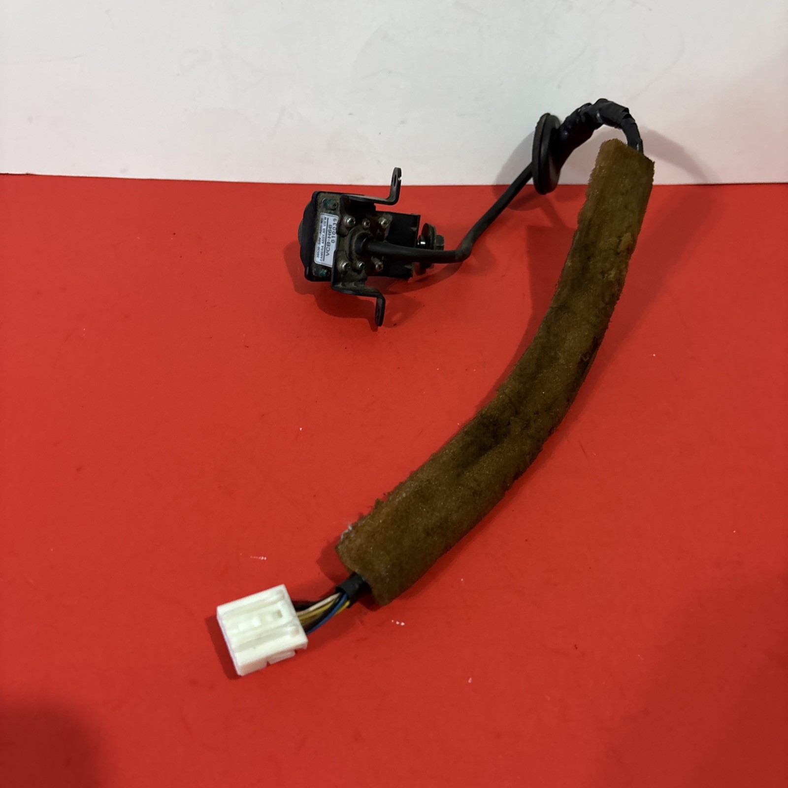 2006-2008 Honda Pilot Camera/Projector Rear View Camera Gate OEM