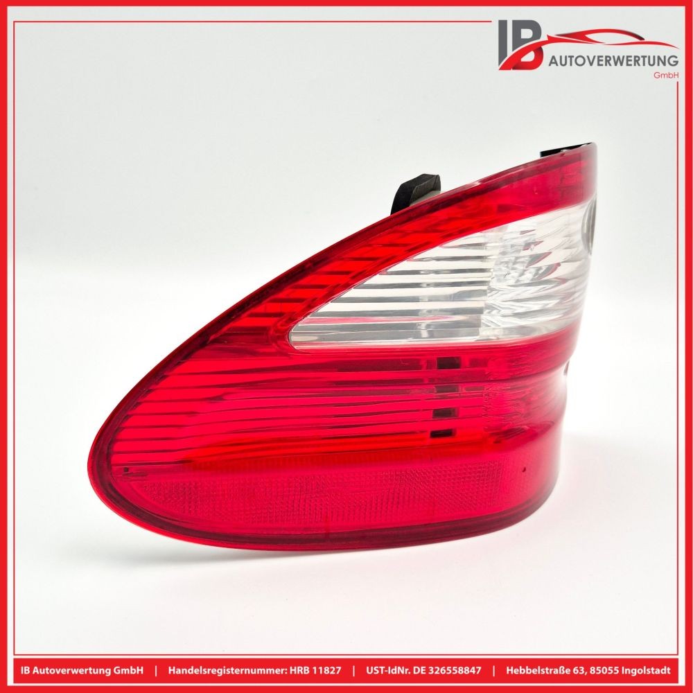 MERCEDES E-CLASS S211 ESTATE OUTER LEFT TAIL LIGHT A2118201564