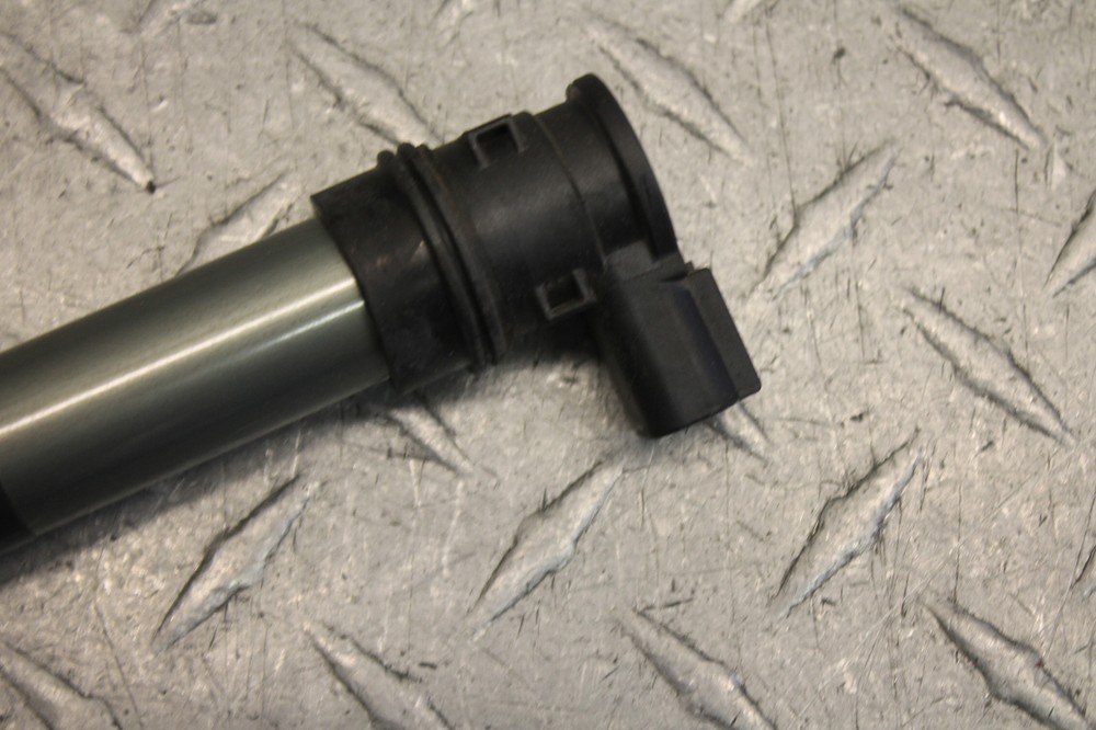 2009 HONDA CBR1000RR IGNITION COIL SPARK PLUG CAP
