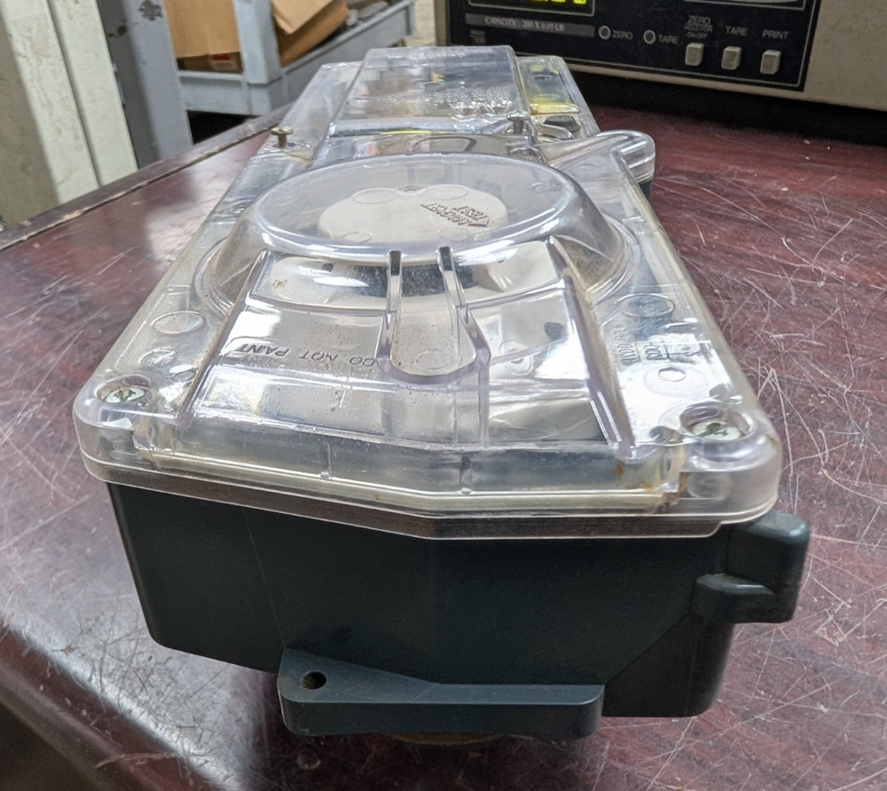 🤪 SYSTEM SENSOR DUCT MOUNT SMOKE DETECTOR 120 VAC D4120