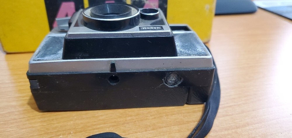 Kodak Vintage 414 Instamatic Camera In Original Box UNTESTED