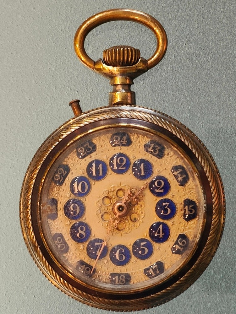 POCKET WATCH DIAMETER 5 CM EARLY 800