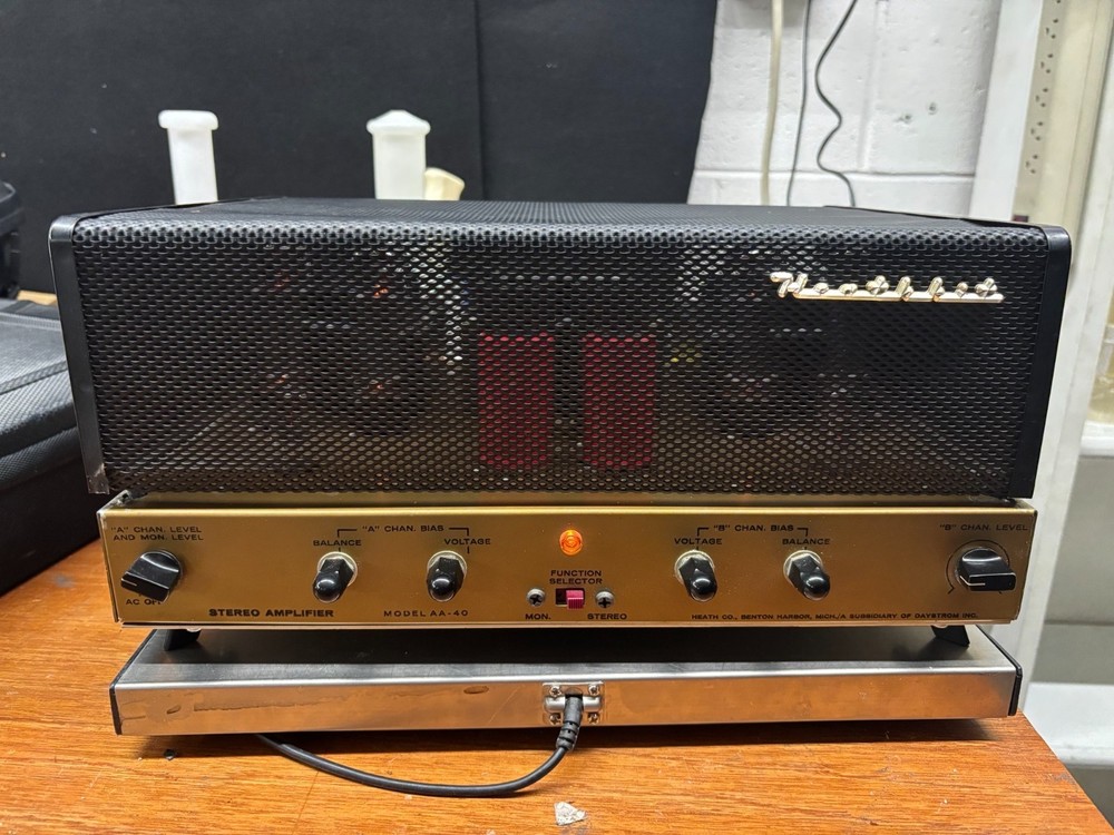 Heathkit AA-40 Stereo Power Amplifier - Tested