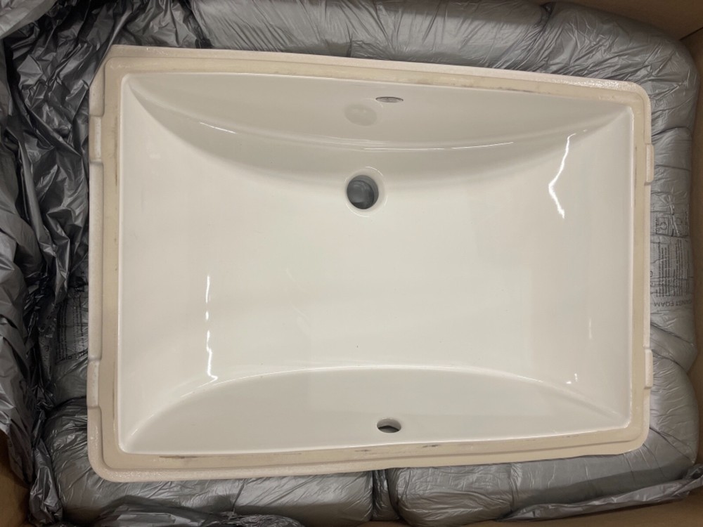American Standard white undercounted lav 21x14