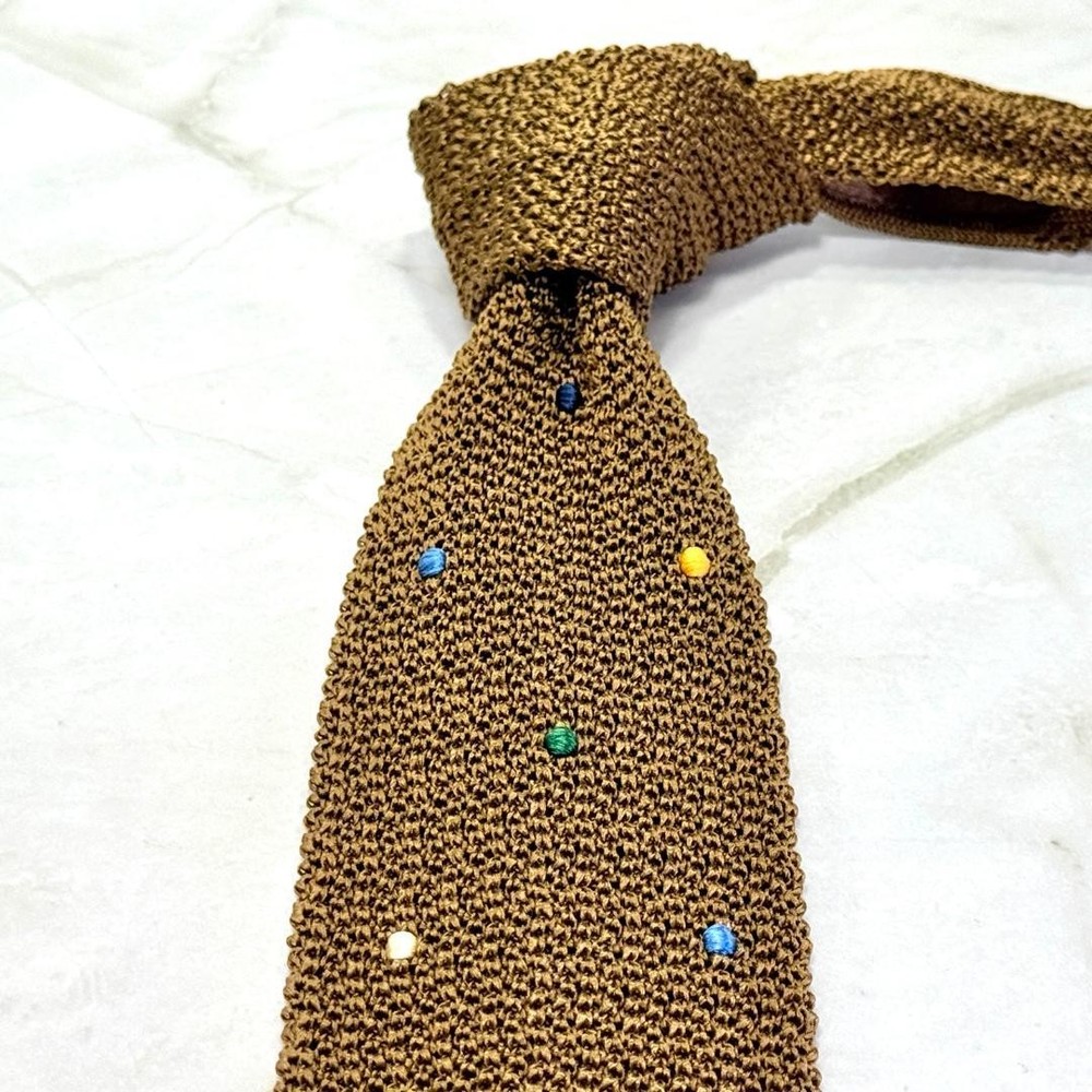 Hermes Brown Dot Pattern Knit Tie 100% Wool Excellent Condition