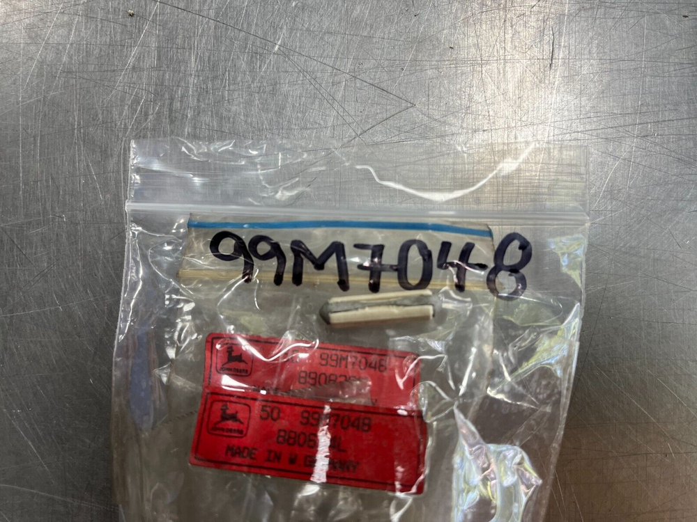 99M7048 OEM John Deere Fuse