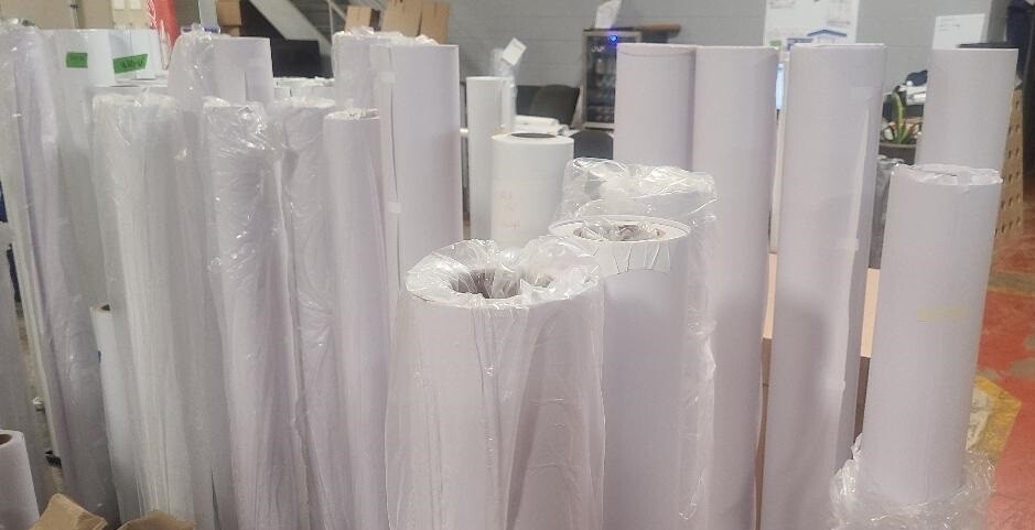 3.0 mil Gloss Clear Vinyl Cold Pressure-Sensitive Laminate Self-Adhesive UV 4-YR