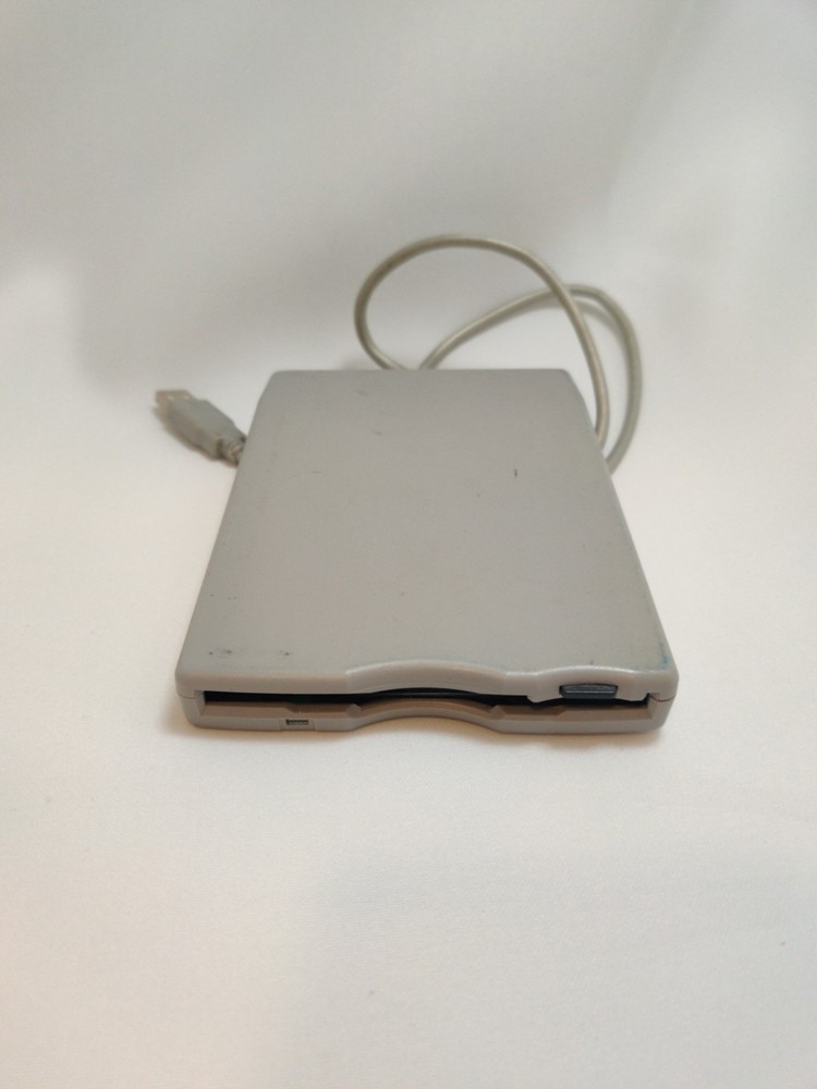 Smart Disk USB Powered External 3.5" inch Floppy Disc Drive Model FDUSB-TM2
