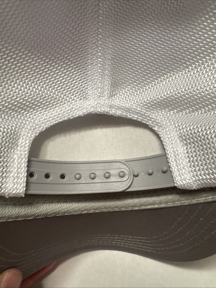 Vrst Golf Hat NWT SnapBack White