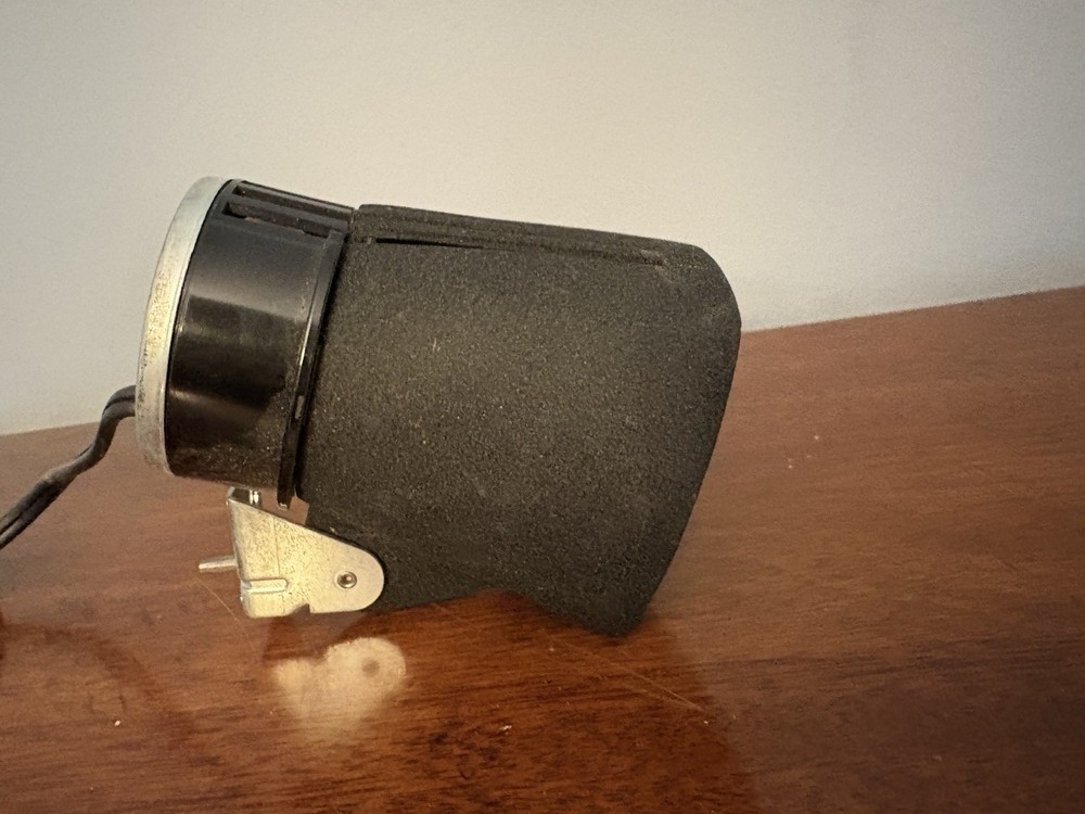 Vintage Sears 8830 camera light. Works tested.