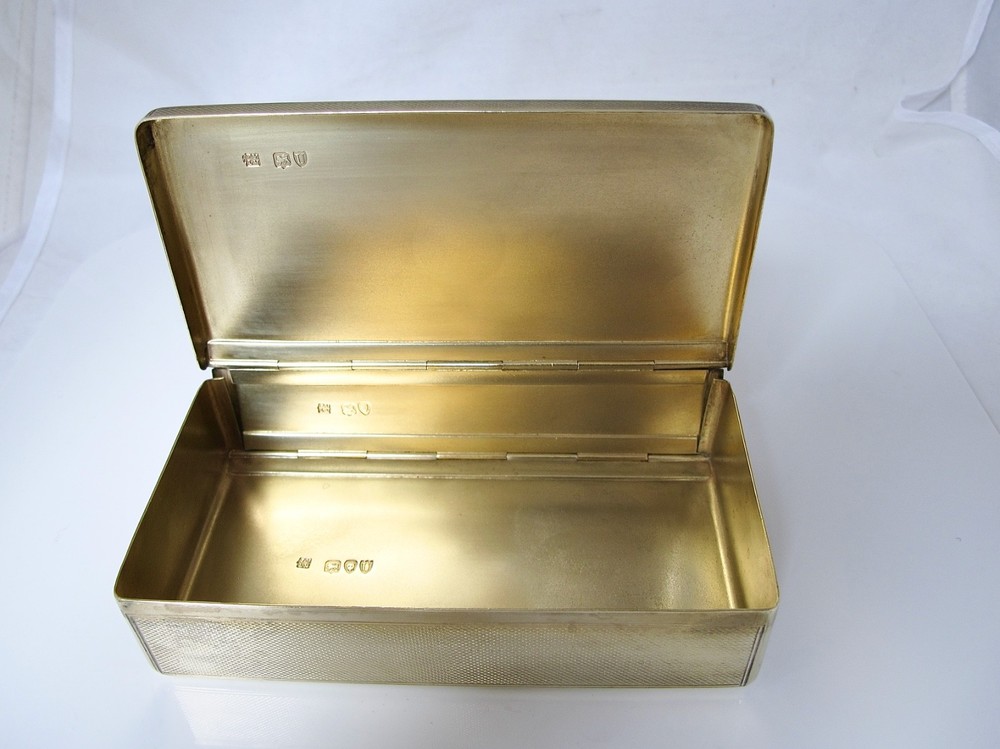 Fine silver-gilt sandwich box with griffin crest Frederick & Louis Marks