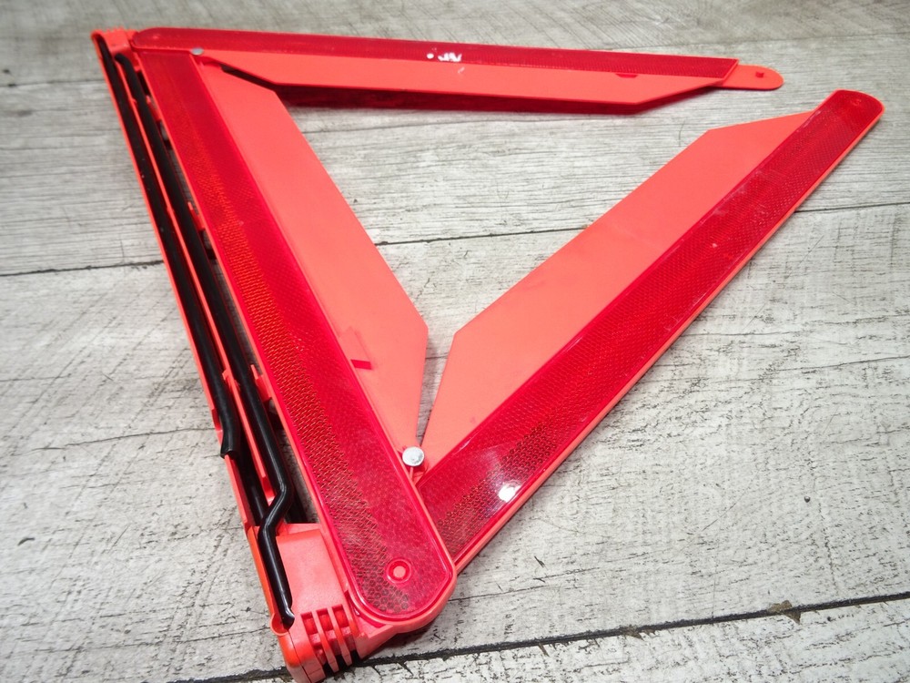 MERCEDES E CLASS C207 W207 2010 EMERGENCY WARNING HAZARD TRIANGLE A2048900197